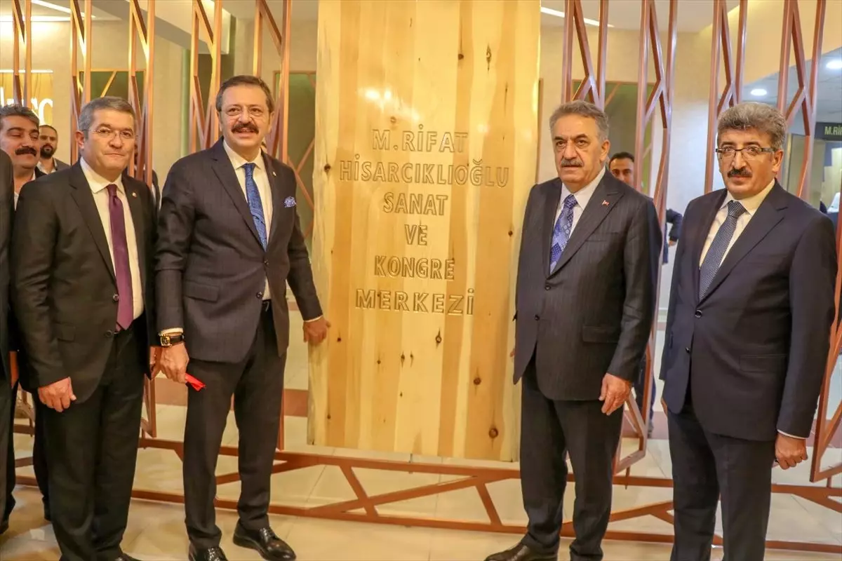 Van'da en çok istihdam sağlayanlara ödül verildi