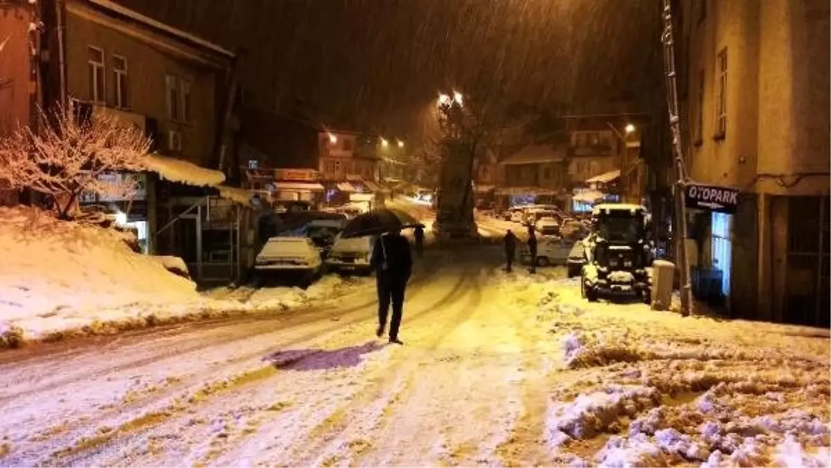 Çelikhan'da taşımalı eğitime 'kar' engeli