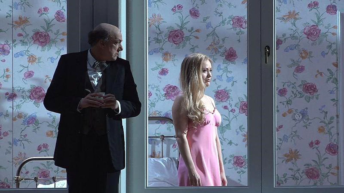 Donizetti'nin nükteli komedisi 'Don Pasquale' Zürih'i hayran bırakıyor