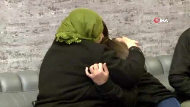 HDP İl Binası önünde evlat nöbetindeki kadın evladına kavuştu