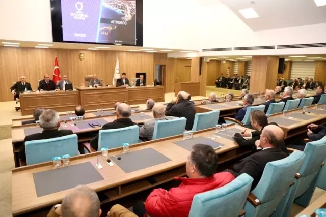 Hilmi Güler'den muhtarlara güvence Hilmi Güler'den muhtarlara güvence