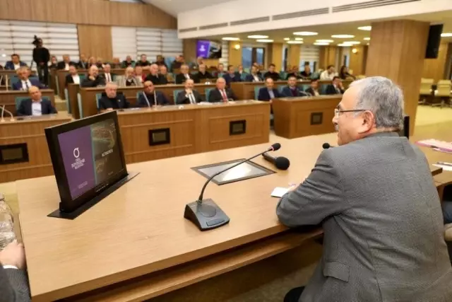 Hilmi Güler'den muhtarlara güvence Hilmi Güler'den muhtarlara güvence