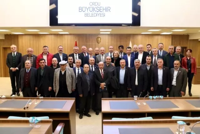 Hilmi Güler'den muhtarlara güvence Hilmi Güler'den muhtarlara güvence