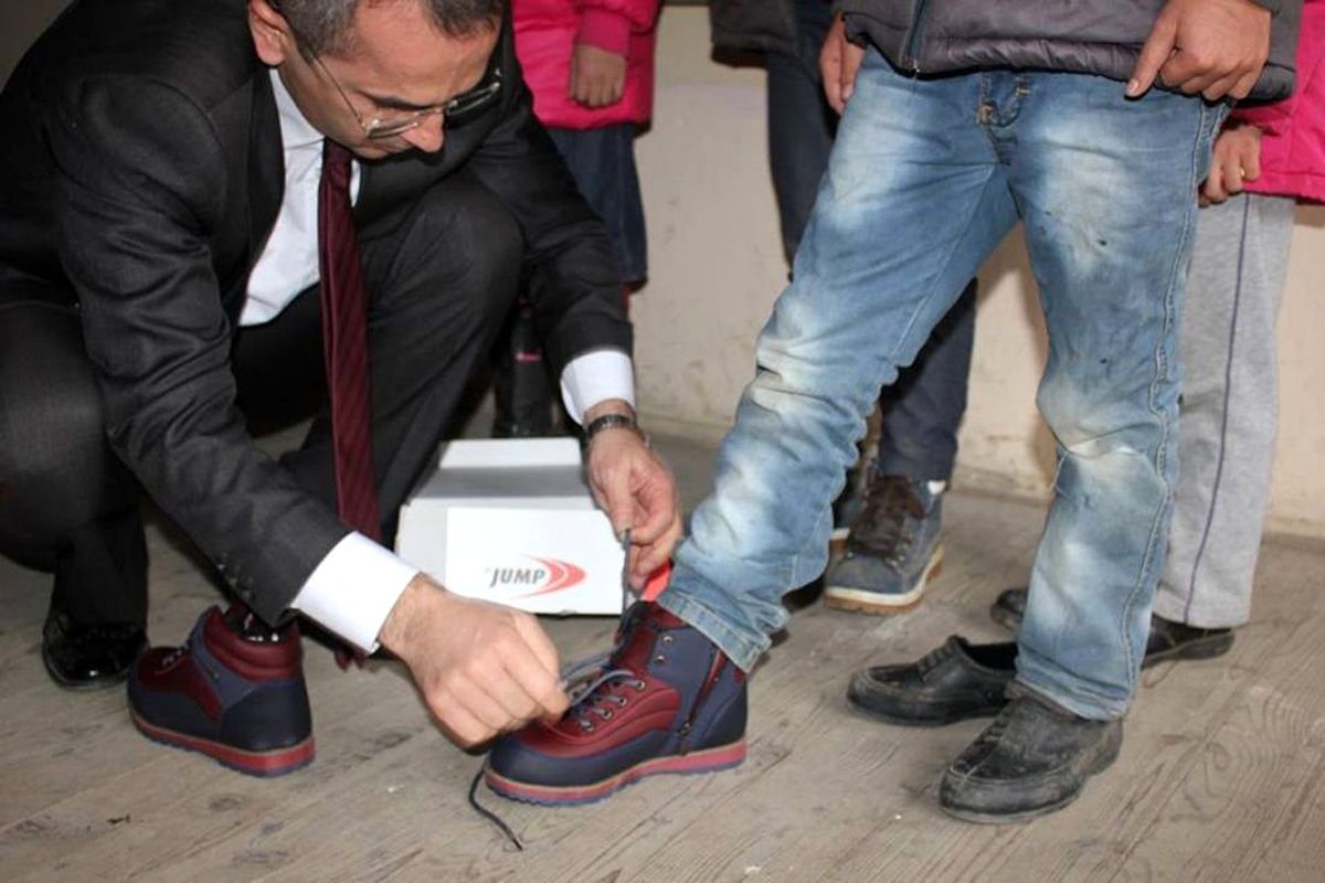 Kaymakamdan gönülleri fetheden hareket! Numarasını paylaşıp çağrı yaptı
