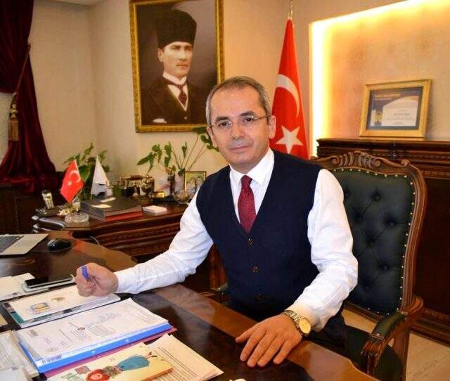 Kaymakamdan gönülleri fetheden hareket! Numarasını paylaşıp çağrı yaptı