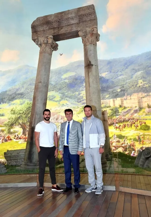 Kuruluş Osman'ın yıldızı dizi için ilham aldı