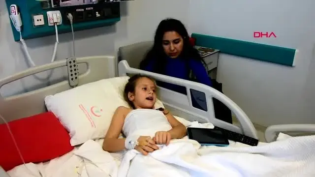 Muğla ayağı kesilen aylin'e hastane odasında ders veriliyor Muğla ayağı kesilen aylin'e hastane odasında ders veriliyor