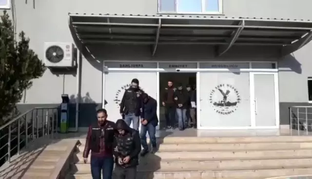 Polis trafik kazasının cinayet olduğunu ortaya çıkarttı