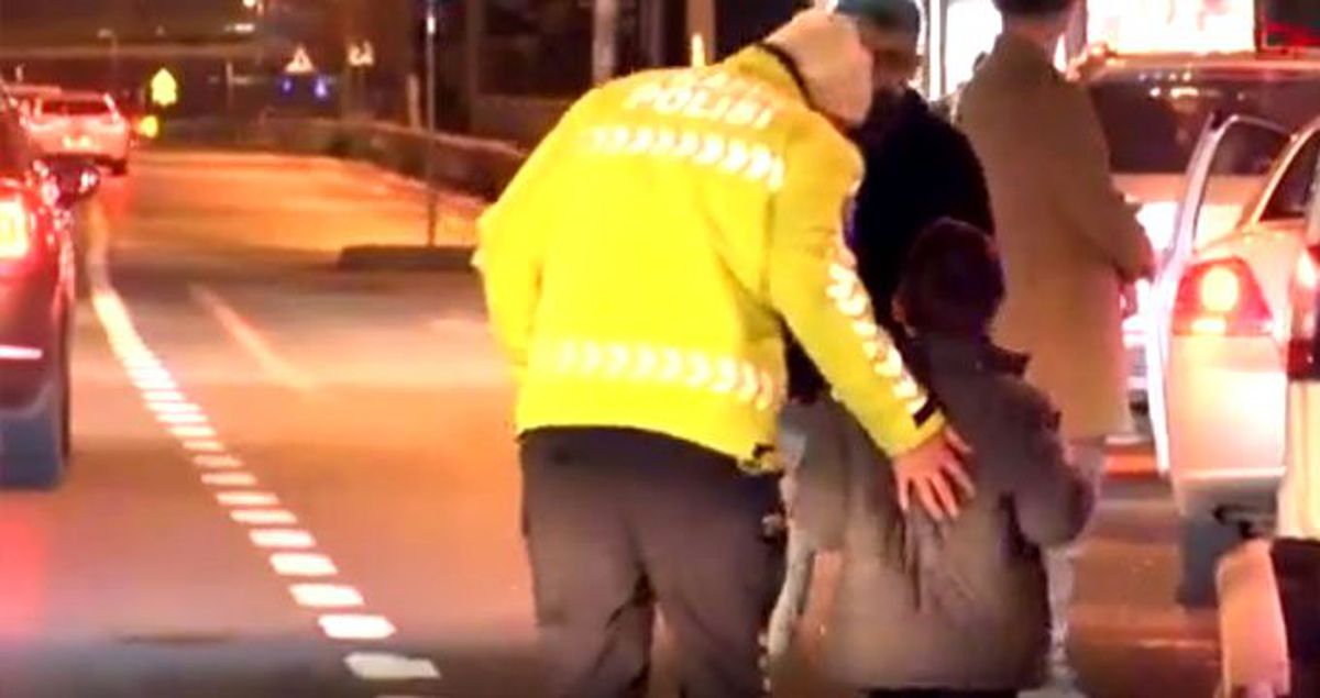 Polisi görünce yanındaki çocuğu kaza yerinde bırakıp kaçtı