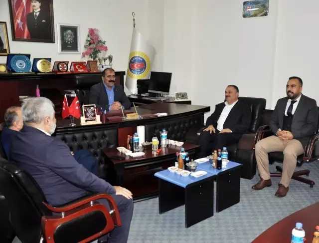 Şenoba Belediye Başkanı Babat, vatandaşların elektrik borcunu cebinden ödedi