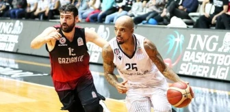 Beşiktaş Sompo Sigorta'da Jordan Theodore takımdan ayrıldı