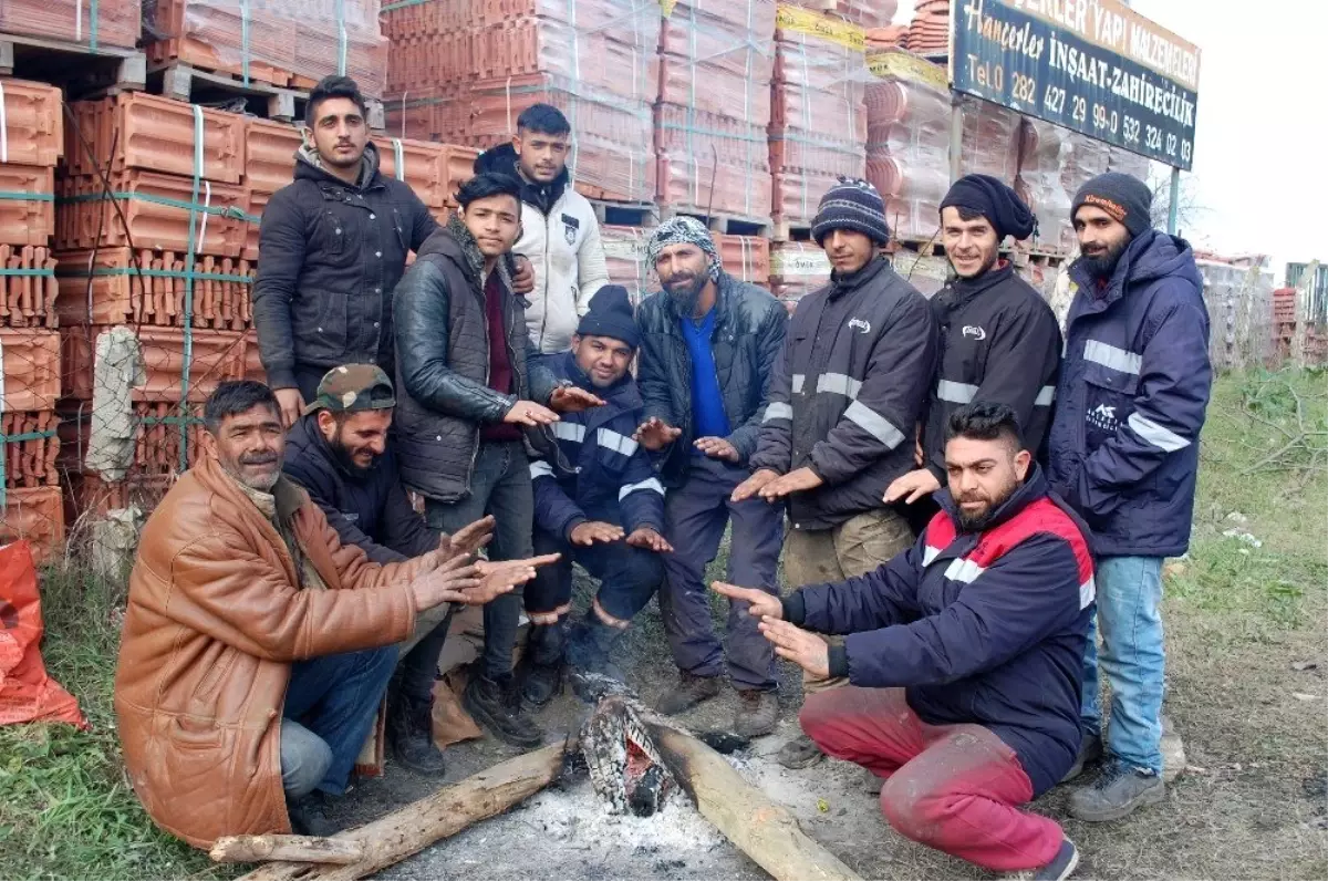 Genç hamalların konteyner kulübe isteği