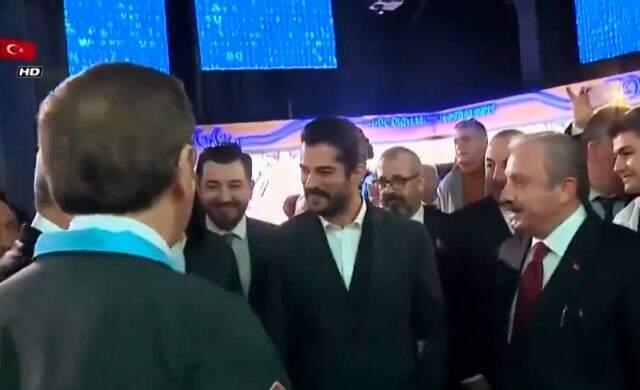 Kuruluş Osman'ın yıldızı Burak Özçivit Yerli Otomobil Tanıtım Töreni'ne katıldı