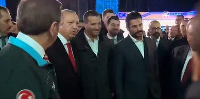 Kuruluş Osman'ın yıldızı Burak Özçivit Yerli Otomobil Tanıtım Töreni'ne katıldı