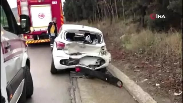 Yerli otomobilin tanıtım programının yolunda, AK Parti Genel Başkan Yardımcısı'nın makam aracı kaza yaptı: 4 yaralı Yerli otomobilin tanıtım programının yolunda, AK Parti Genel Başkan Yardımcısı'nın makam aracı kaza yaptı: 4 yaralı