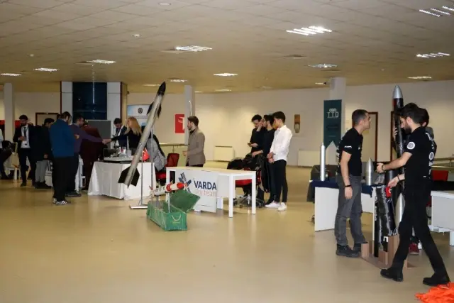 Tusaş 'Ar-Ge Günleri' Atatürk Üniversitesi'nde devam ediyor Tusaş 'Ar-Ge Günleri' Atatürk Üniversitesi'nde devam ediyor