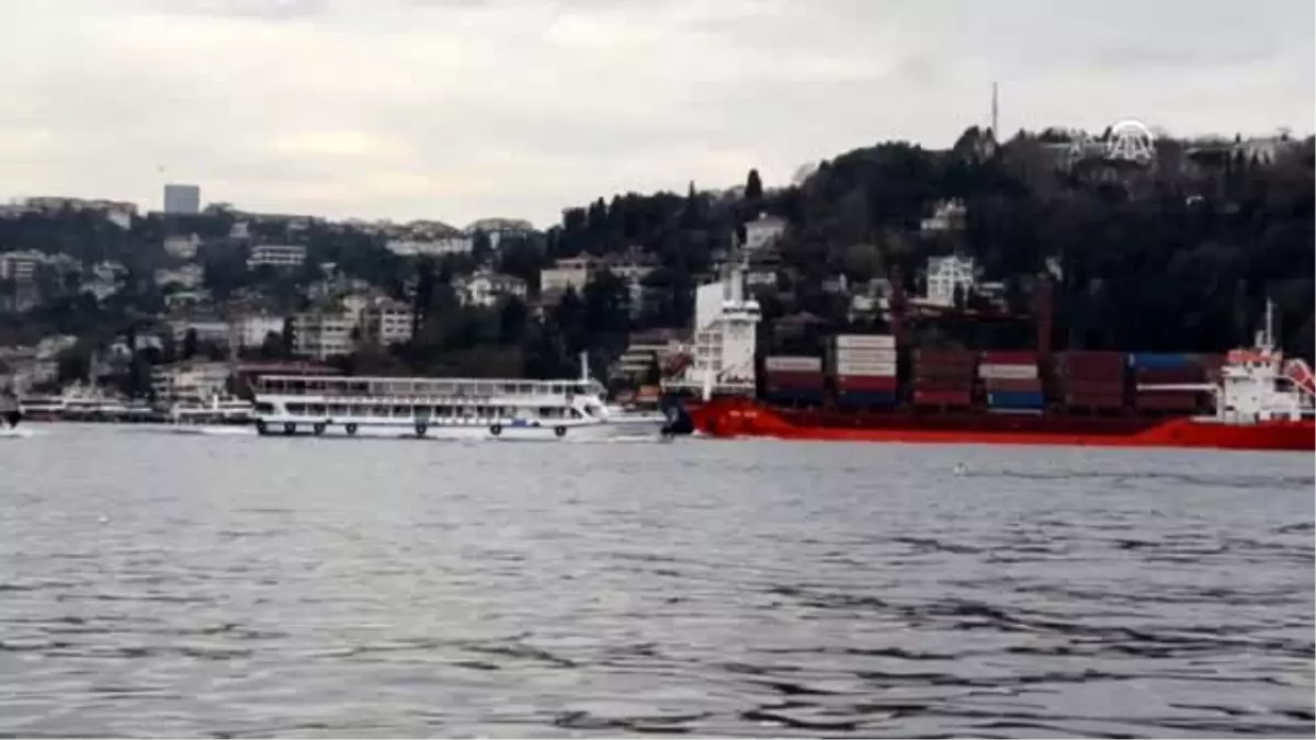Yük gemisi İstanbul Boğazı'nda karaya oturdu (5)