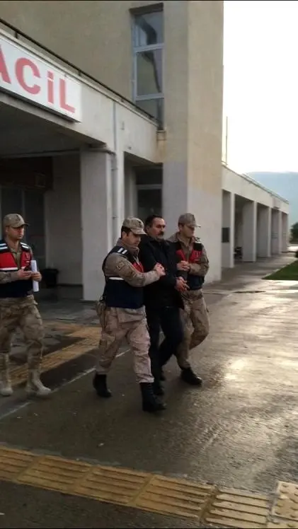15 ayrı suçtan aranan firari yakalandı 15 ayrı suçtan aranan firari yakalandı
