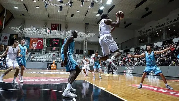 Beşiktaş Sompo Sigorta 78-74 Türk Telekom Beşiktaş Sompo Sigorta 78-74 Türk Telekom