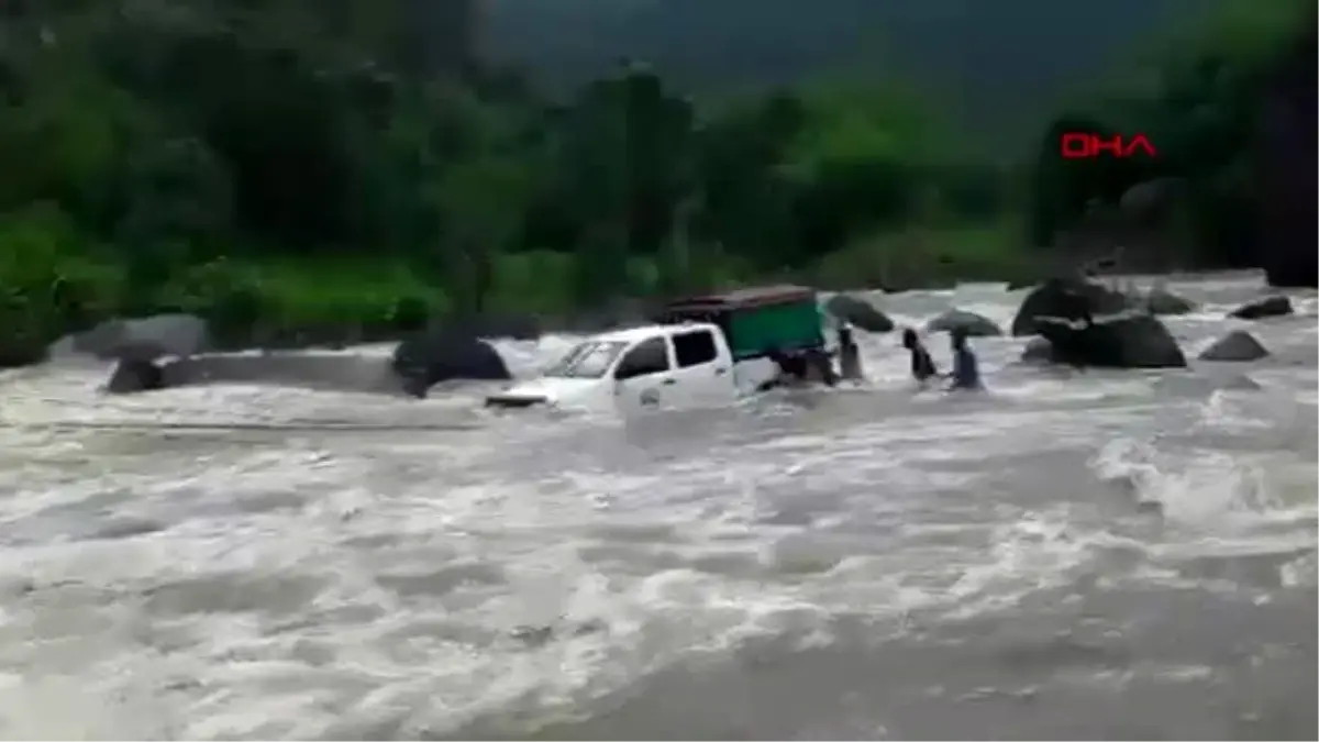 Fiji'yi sarai kasırgası vurdu
