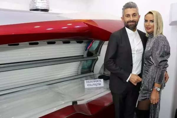 Jennifer Lopez tenine sahip olmak için solaryuma giriyorlar Jennifer Lopez tenine sahip olmak için solaryuma giriyorlar
