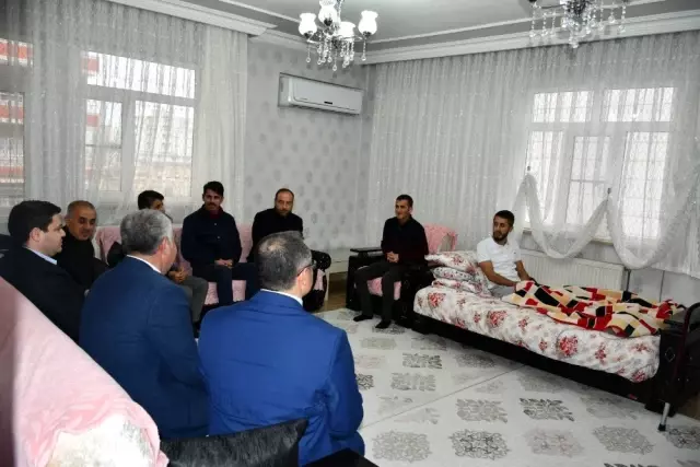 Kaymakam Hacı Hasan Gökpınar'dan gazilere ziyaret Kaymakam Hacı Hasan Gökpınar'dan gazilere ziyaret