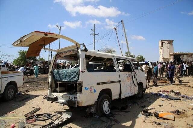 Somali'de bombalı araçla saldırı! 2'si Türk vatandaşı 90 kişi yaşamını yitirdi.
