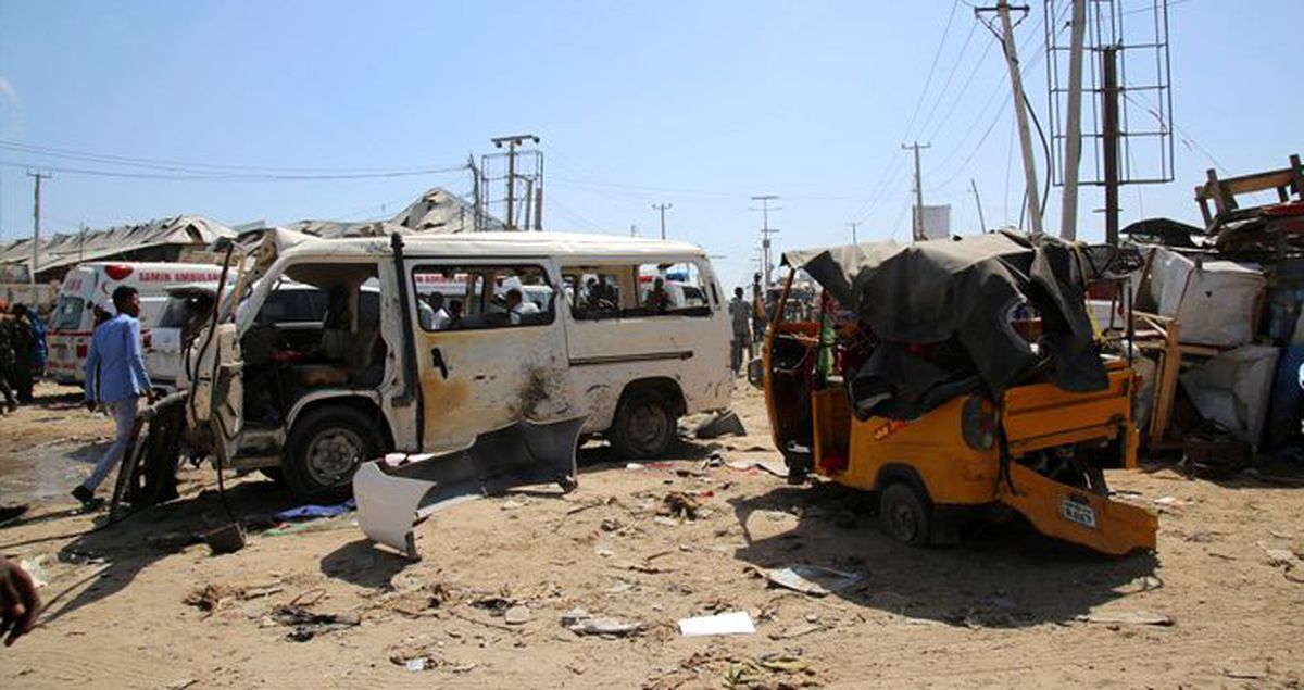 Somali'de bombalı araçla saldırı! 2'si Türk vatandaşı 90 kişi yaşamını yitirdi