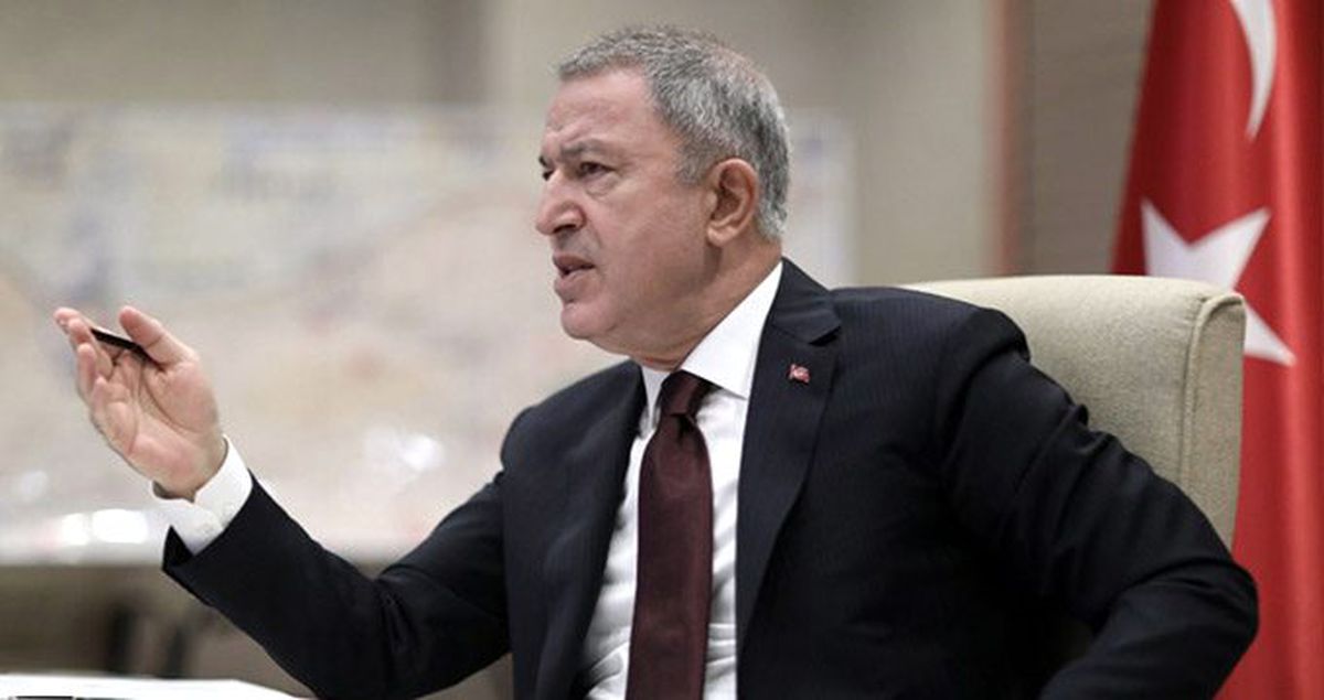 Bakan Akar ve TSK'nın komuta kademesi sınırın sıfır noktasına gitti