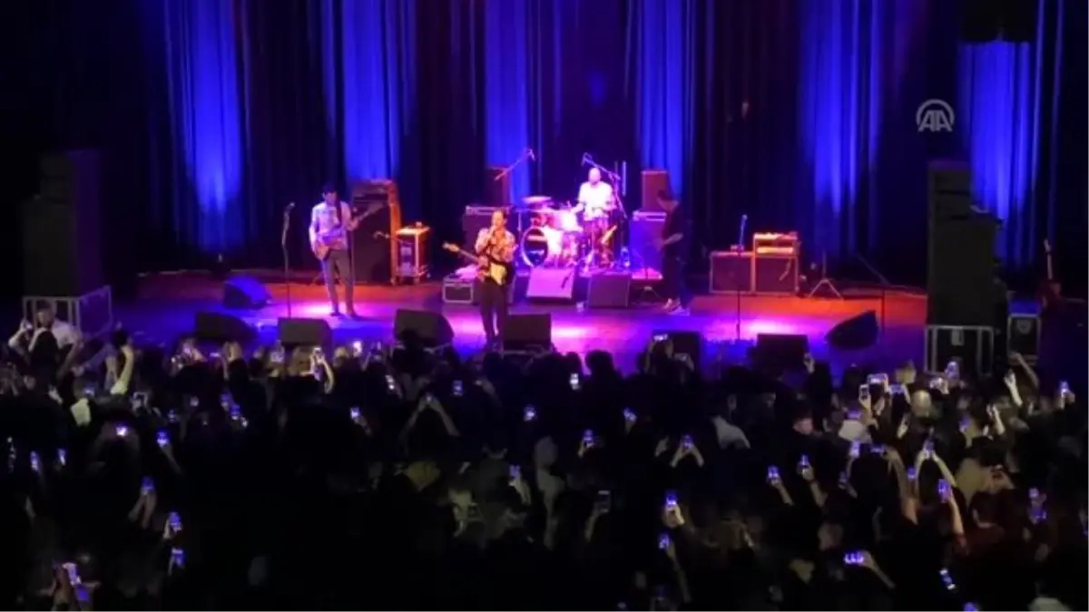 Duman Almanya'da konser verdi