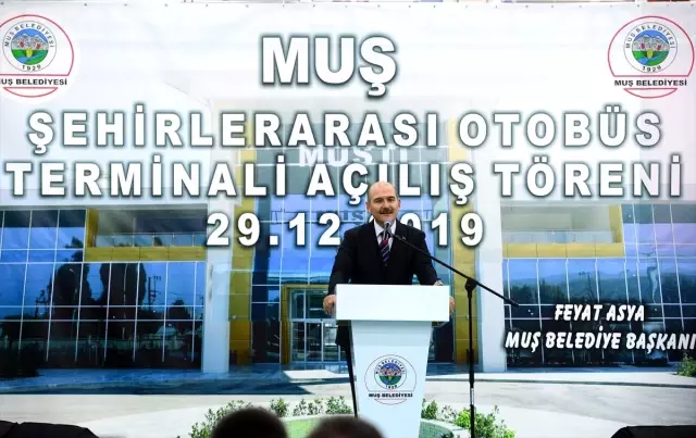 İçişleri Bakanı Soylu: 'Birileri çatlasa da patlasa da Kanal İstanbul'u yapacağız' İçişleri Bakanı Soylu: 'Birileri çatlasa da patlasa da Kanal İstanbul'u yapacağız'