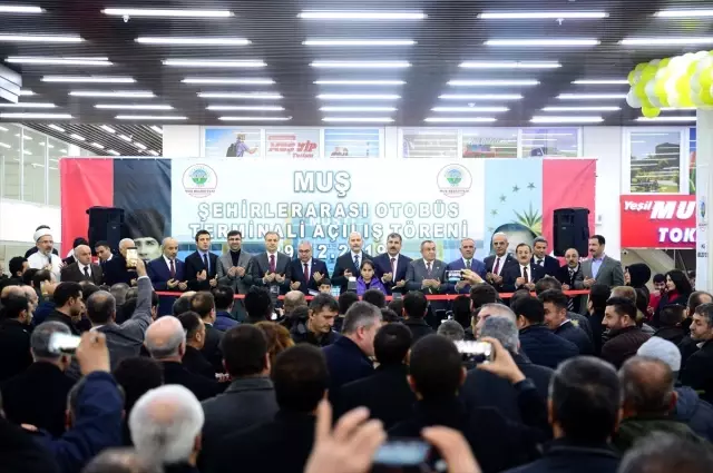 İçişleri Bakanı Soylu: 'Birileri çatlasa da patlasa da Kanal İstanbul'u yapacağız' İçişleri Bakanı Soylu: 'Birileri çatlasa da patlasa da Kanal İstanbul'u yapacağız'