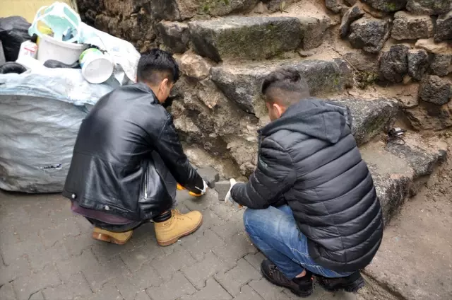 Nevşehir'de lise öğrencileri ihtiyaç sahibi ailenin evini yeniledi