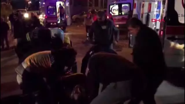 Tekirdağ -tır'la çarpışan otomobilde aynı aileden 6 kişi yaralandı Tekirdağ -tır'la çarpışan otomobilde aynı aileden 6 kişi yaralandı