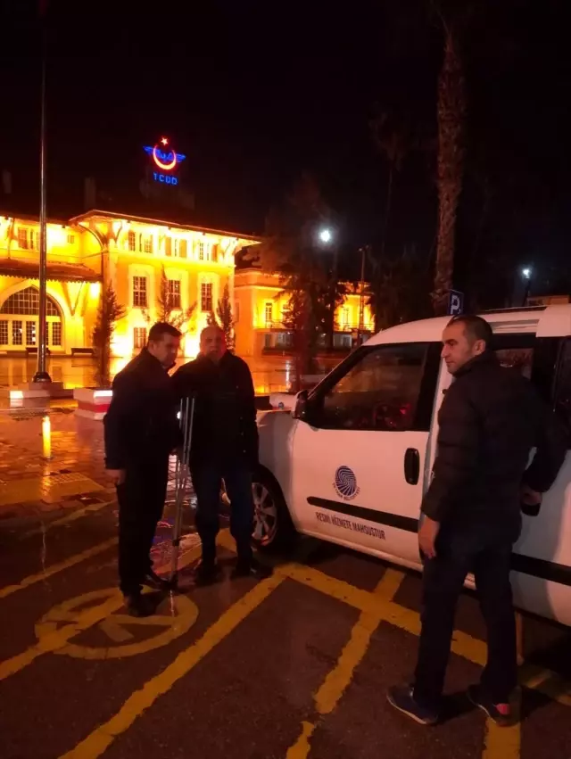 Adana'da sokakta kalan engelli, taziye evine yerleştirildi Adana'da sokakta kalan engelli, taziye evine yerleştirildi