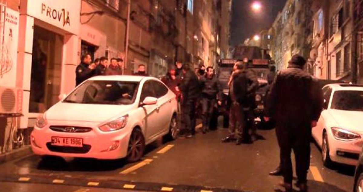 Aile kavgası polisi alarma geçirdi