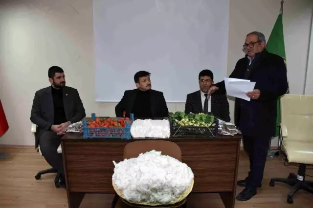 AK Partili Hamza Dağ, Menemen'de Muhtarlar Şurası'na katıldı AK Partili Hamza Dağ, Menemen'de Muhtarlar Şurası'na katıldı