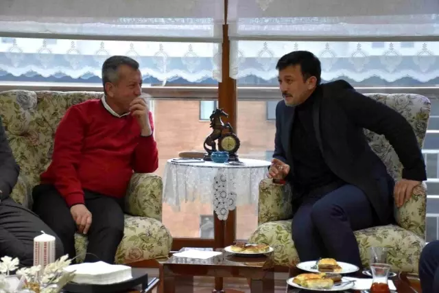 AK Partili Hamza Dağ, Menemen'de Muhtarlar Şurası'na katıldı AK Partili Hamza Dağ, Menemen'de Muhtarlar Şurası'na katıldı