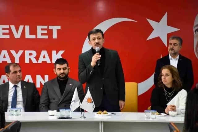AK Partili Hamza Dağ, Menemen'de Muhtarlar Şurası'na katıldı AK Partili Hamza Dağ, Menemen'de Muhtarlar Şurası'na katıldı