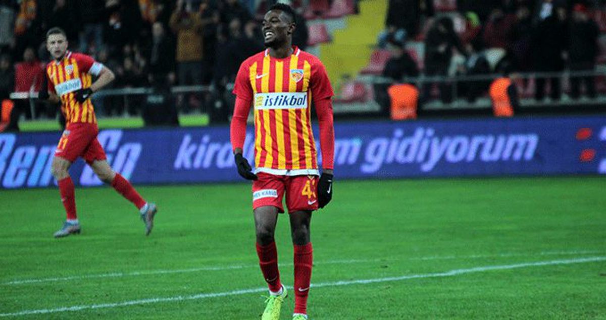 Bernard Mensah, Kayserispor'da kalıyor
