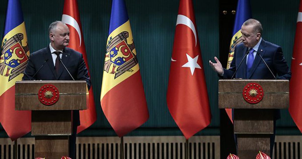 Cumhurbaşkanı Erdoğan: Moldova'daki FETÖ okullarının Türkiye Maarif Vakfı'na devredilmesini bekliyoruz
