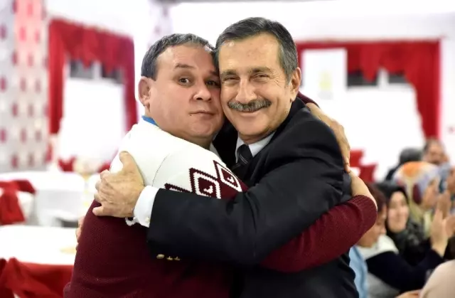 Engelli bireyler ve aileleri yeni yılı Tepebaşı'nda karşıladı Engelli bireyler ve aileleri yeni yılı Tepebaşı'nda karşıladı