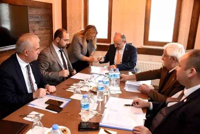 Kastamonu'da evsel atıklarda ayrıştırılarak ekonomiye geri kazandırılacak Kastamonu'da evsel atıklarda ayrıştırılarak ekonomiye geri kazandırılacak