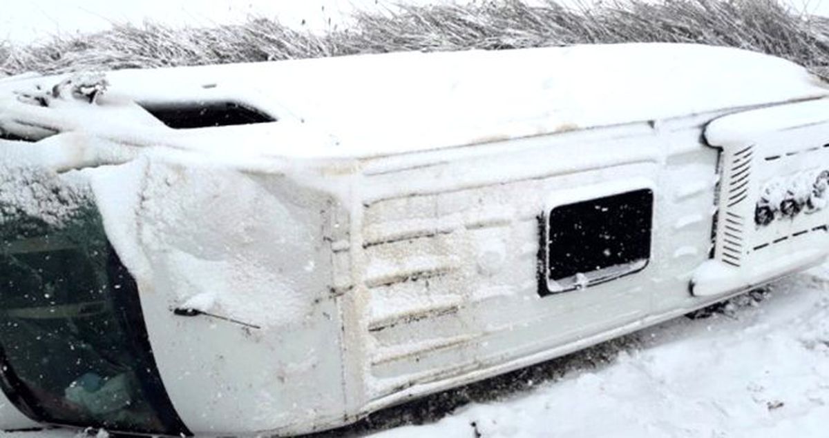 Konya'da öğretmenleri taşıyan minibüs devrildi, 15 kişi yaralandı