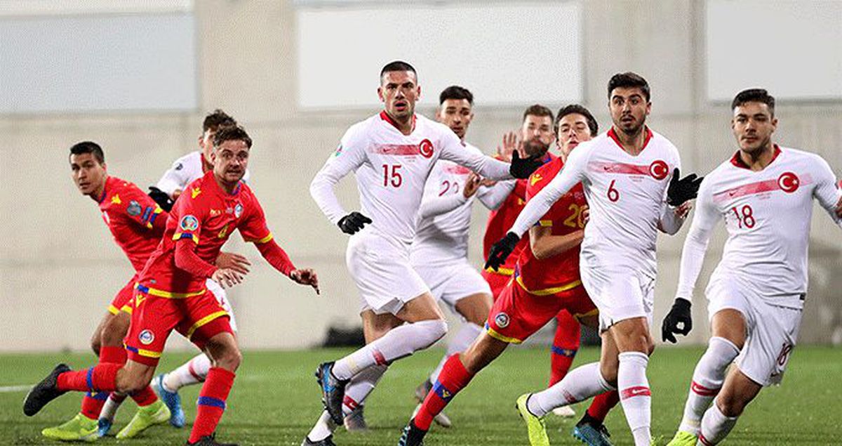 Merih, Ozan Kabak ile takım arkadaşı oluyor!