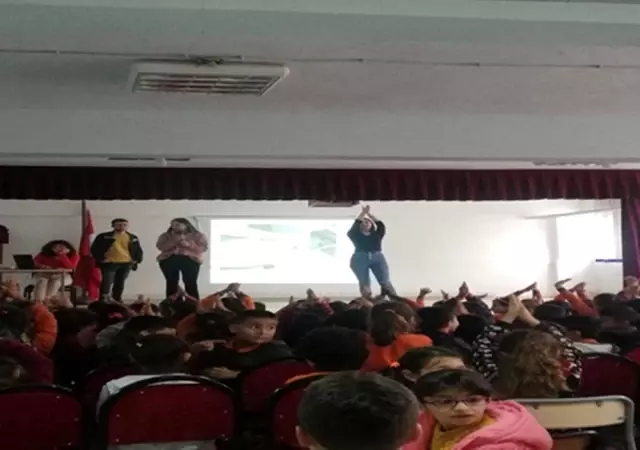 Söke MYO'da sosyal sorumluluk projeleri kapsamında eğitim verildi Söke MYO'da sosyal sorumluluk projeleri kapsamında eğitim verildi