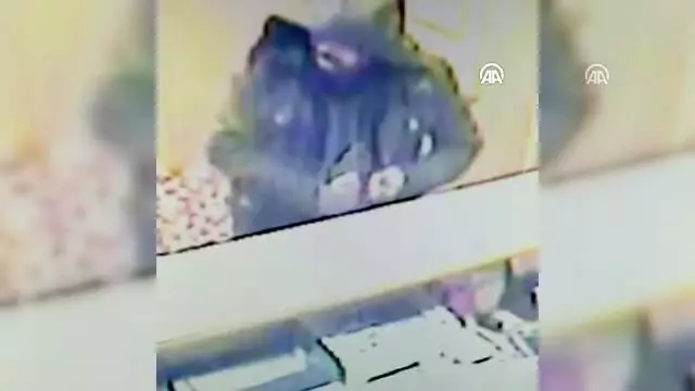Torbalı'daki peş peşe cinayetler - Zanlının güvenlik kamerası görüntüleri (2)