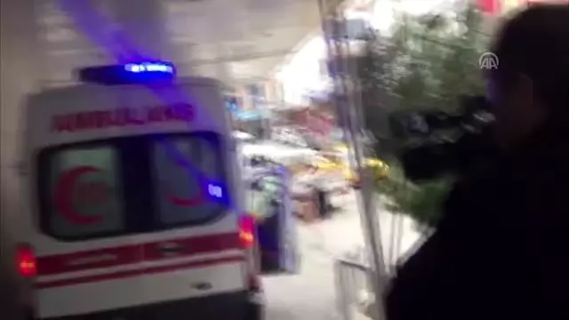 Torbalı'daki peş peşe cinayetlerin zanlısı yakalandı - Zanlının hastaneye getirilmesi
