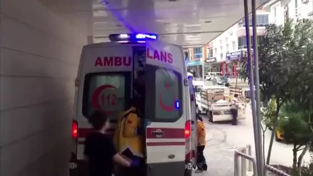 Torbalı'daki peş peşe cinayetlerin zanlısı yakalandı - Zanlının hastaneye getirilmesi