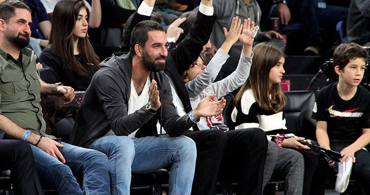 Arda Turan Galatasaray'dan maç başına 25 bin euro kazanacak
